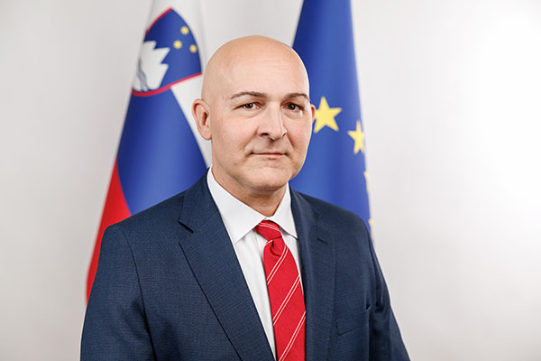 Ljubljana, DZ.Portret kandidata za ministra za izobraževanje, znanost in mladino Boruta Rončevića.Foto: Nebojša Tejić/STA